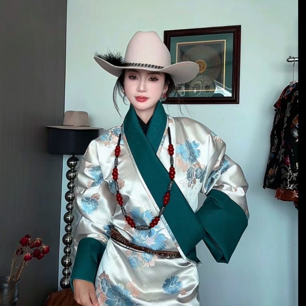 Новый женский тибетский костюм – обзор и цена Ethnic Fashion Shoot
